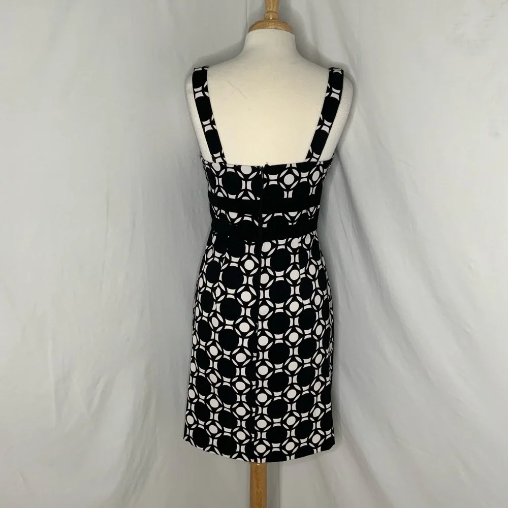 Connected Black/White Print Sleeveless Dress 10 - Picture 6 of 11